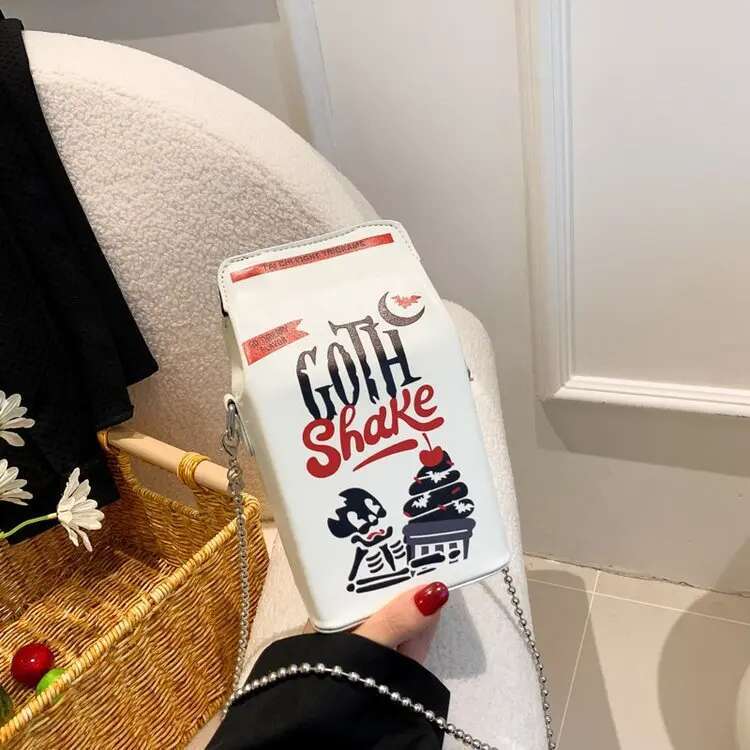 

Printed Graffiti Small Square Bag Fashion Cool Crossbody Bag Funny Box Shoulder Bag For Girls
