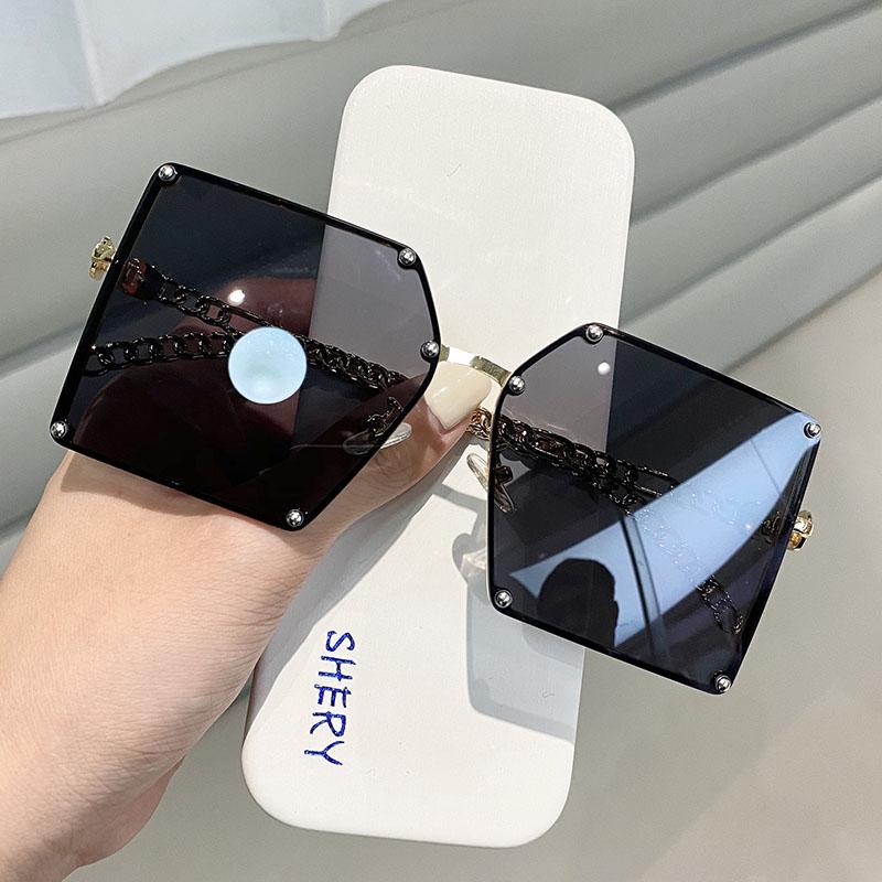 Korean Style Sunglasses Women Fashion Big Frame Chain Leg Sun glasses for Women UV Protection Female Sunglass