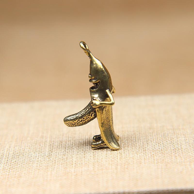 1pc Retro Brass Banana Creative Keychain Pendant Vintage Copper Cartoon Villain Desktop Ornaments Handmade Crafts
