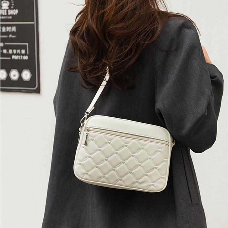Yogodlns Dameslynge skulder liten firkantet veske Ny vattert design PU-skinn Crossbody-veske Allsidig messenger-veske