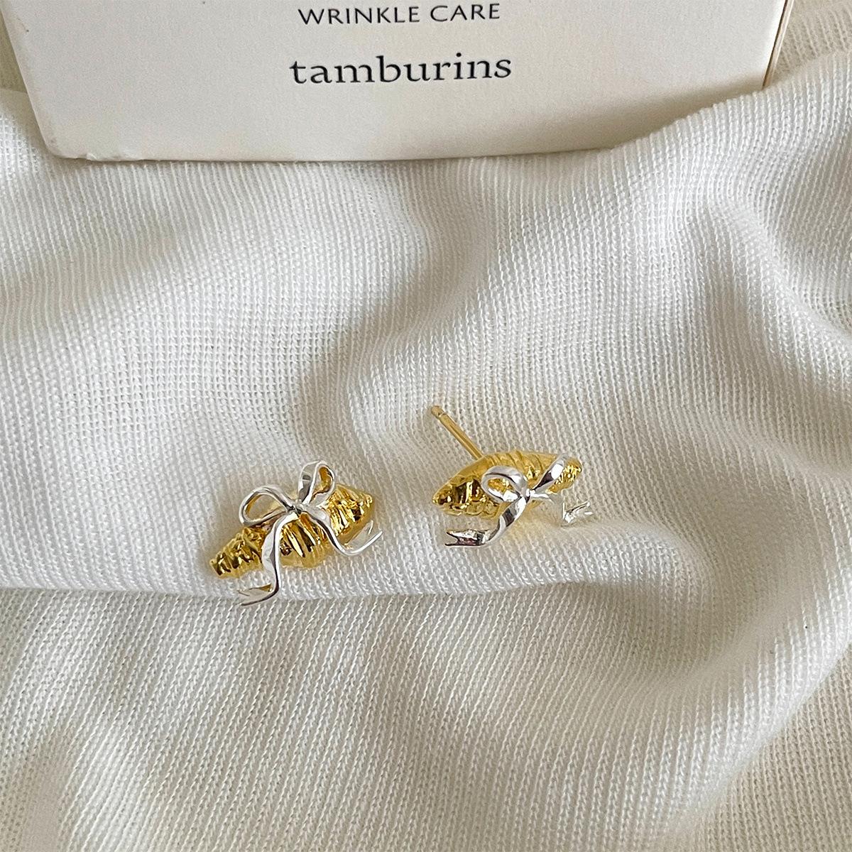 

Нишевые серьги-круассаны в ретро-стиле, женские изысканные милые серьги-бантики с серебряной иглой, осенние серьги 925 silver needle