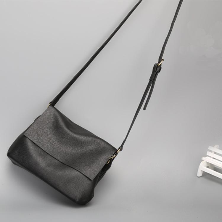 Flerlagers Förvaring Läder Enkel Dam Enaxlad Väska Trendig och Mångsidig, Avslappnad Läder Crossbody Liten Fyrkantig Väska