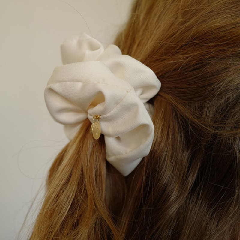 Fiore Classic Silk Scrunchie