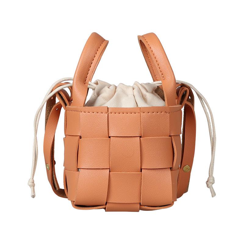 Modern Korean Style Mini Woven Pu Handbag For Kids Trendy Fashionable Design светло-коричневого