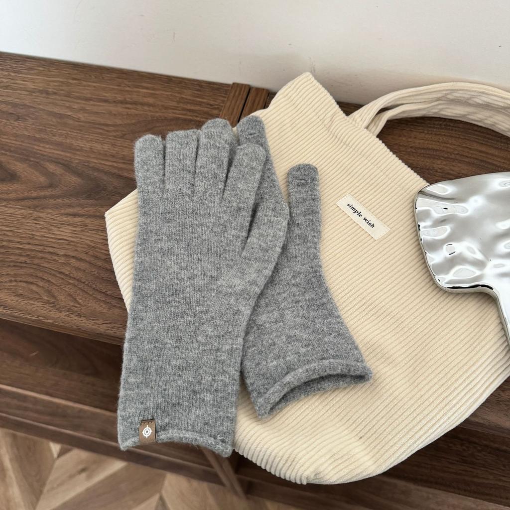 Neue Strickhandschuhe aus Wollmischung für den Herbst, halten im Winter warm und sind Touchscreen-fähig