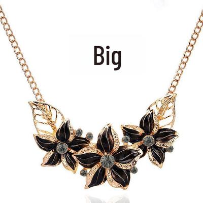 Exquisite European & American Style Statement Flower Pendant Necklace with Gemstone Accents
