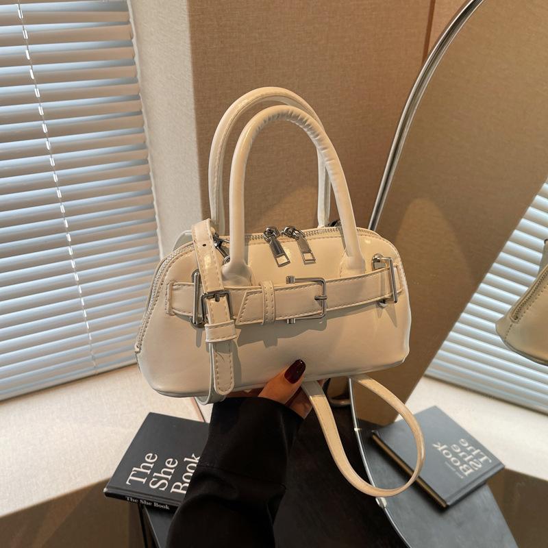 Premium sense bag women's large-capacity new spring and summer niche design messenger bag portable bowling bag