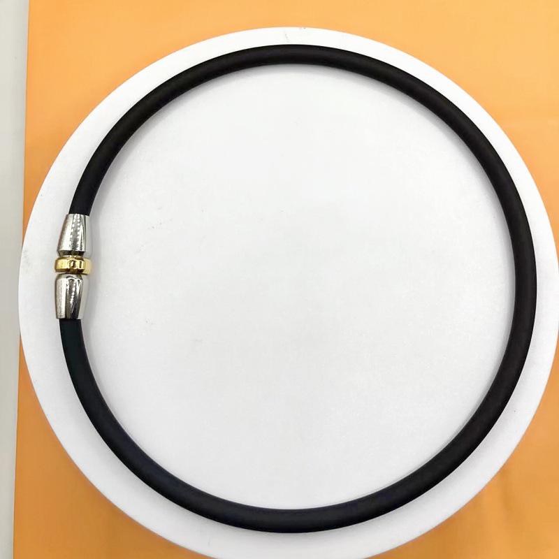 Versatile Non-Magnetic Buckle Silicone Sports Choker with Gold Titanium Ring and Buddha Amulet