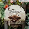 2D Flat, 1pc Print Metal Aluminum Sign, Vintage Wall Sign with Highland Cow & Daisies Design - Rustic "Live Like Someone Left the Gate Open" Quote