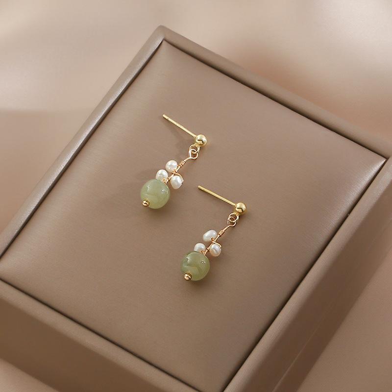 Simple Compact Imitation Pearl Dangle Earrings for Women Girls Sweet Gentle Niche Design High-End Pearl Earrings Jewelry Gifts