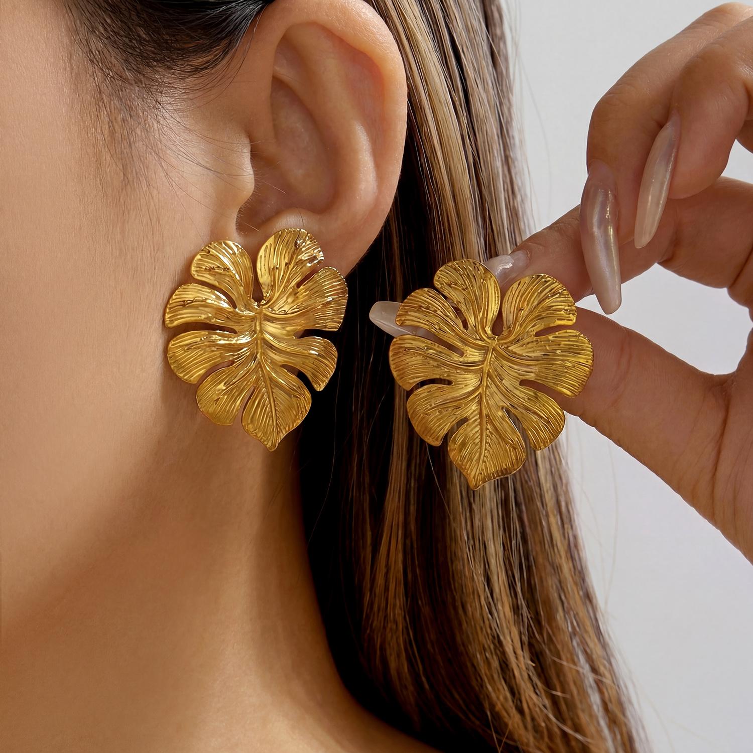 Vintage Sunflower Drop Earrings for Women Stainless Steel Textured Botanical Floral Dangle Vintage Artisanal Statement Jewelry