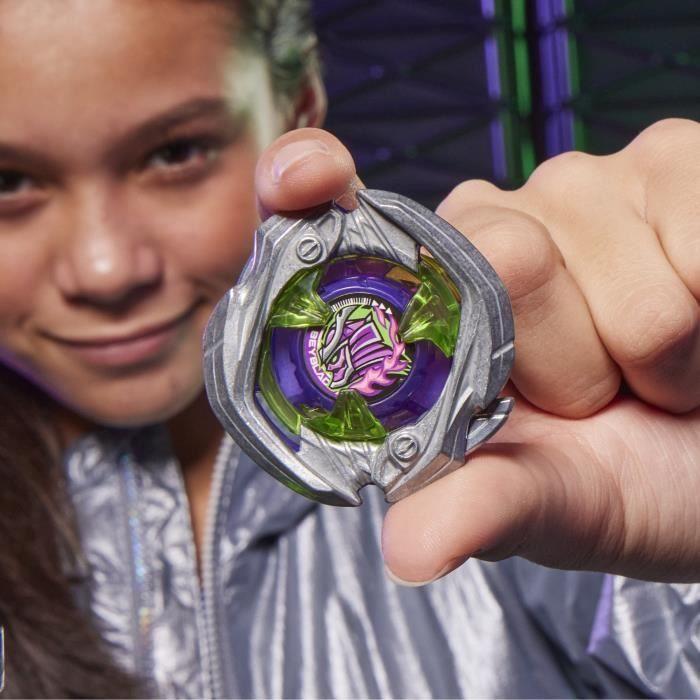 Beyblade X, Набор с пусковым устройством Victory и волчком атакующего типа с правым вращением, боевые волчки, от 8 лет