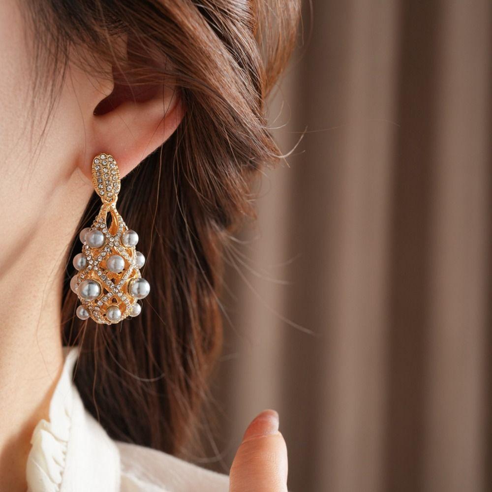 Exaggerate Pearl Crystal Eardrop Vintage Women Ear Jewelry Fashion Metal Hollow Earrings Daily