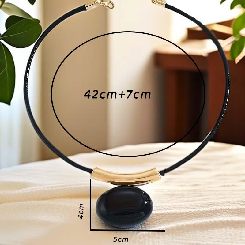 Fashion Oval Pendant Necklace For Women Ladies