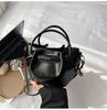 High-end Handbag with A Water Bucket Design, Stylish Shoulder Bag, Casual Crossbody Bag Casually