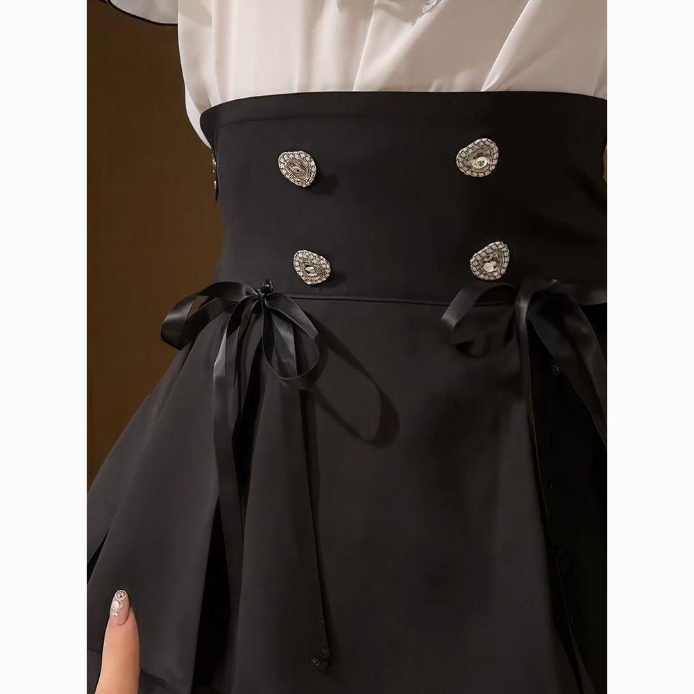 Completo due pezzi: Top in chiffon giapponese con maniche a tromba e gonna estiva attillata