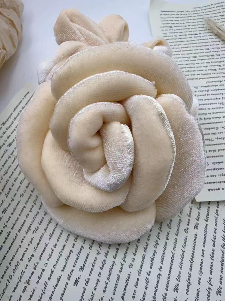 Elegant 2025 Velvet Rose Ponytail Holder Hair Tie