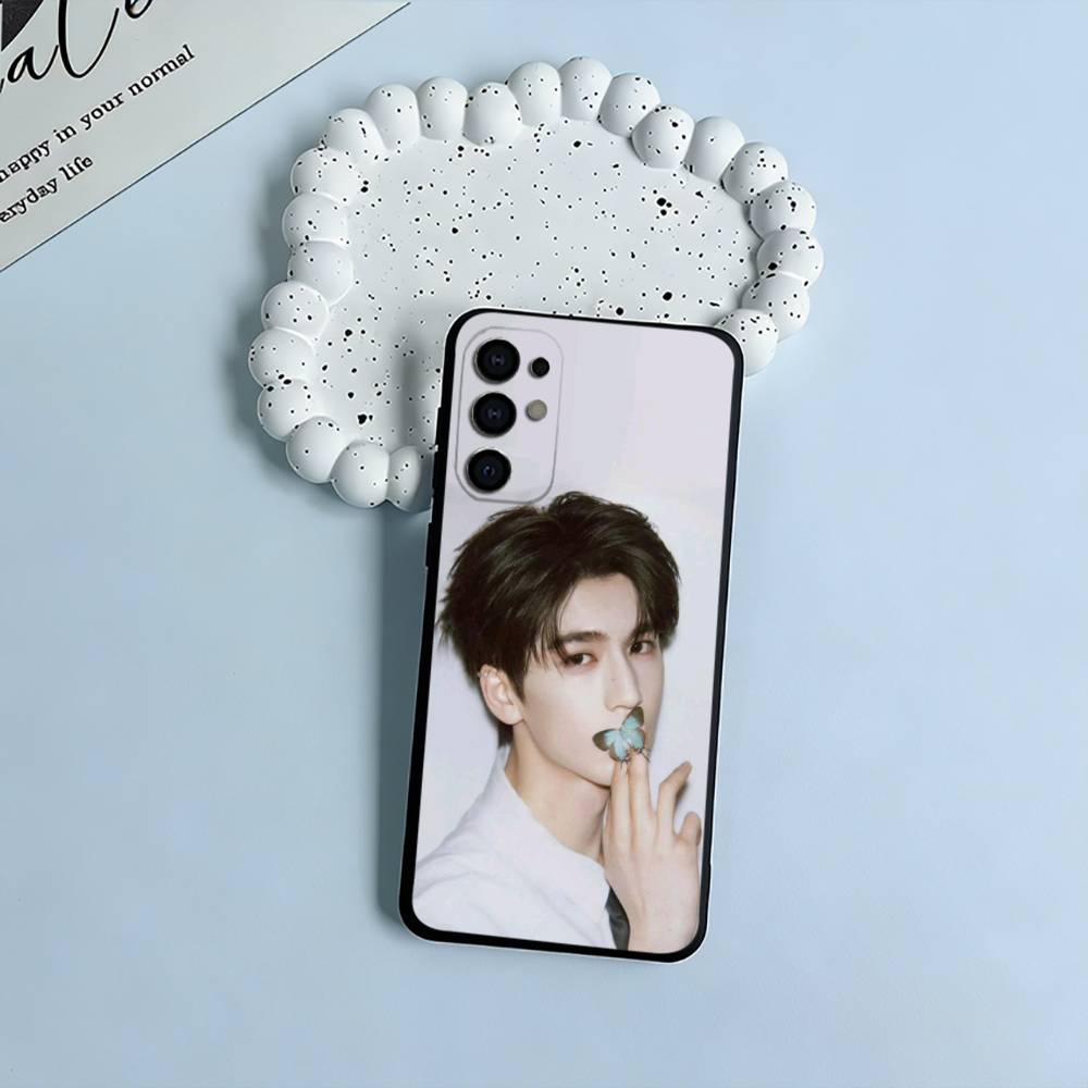Actor Linghe Zhang Phone Case For Samsung S25,S24,S21,S22,S23,S30,Ultra,S20,Plus,Fe,Lite,Black Soft Silicone