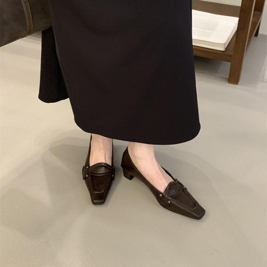 2025 autumn French commuter versatile small leather shoes women's square head thick heel shallow mouth high heel temperament one pedal loafers