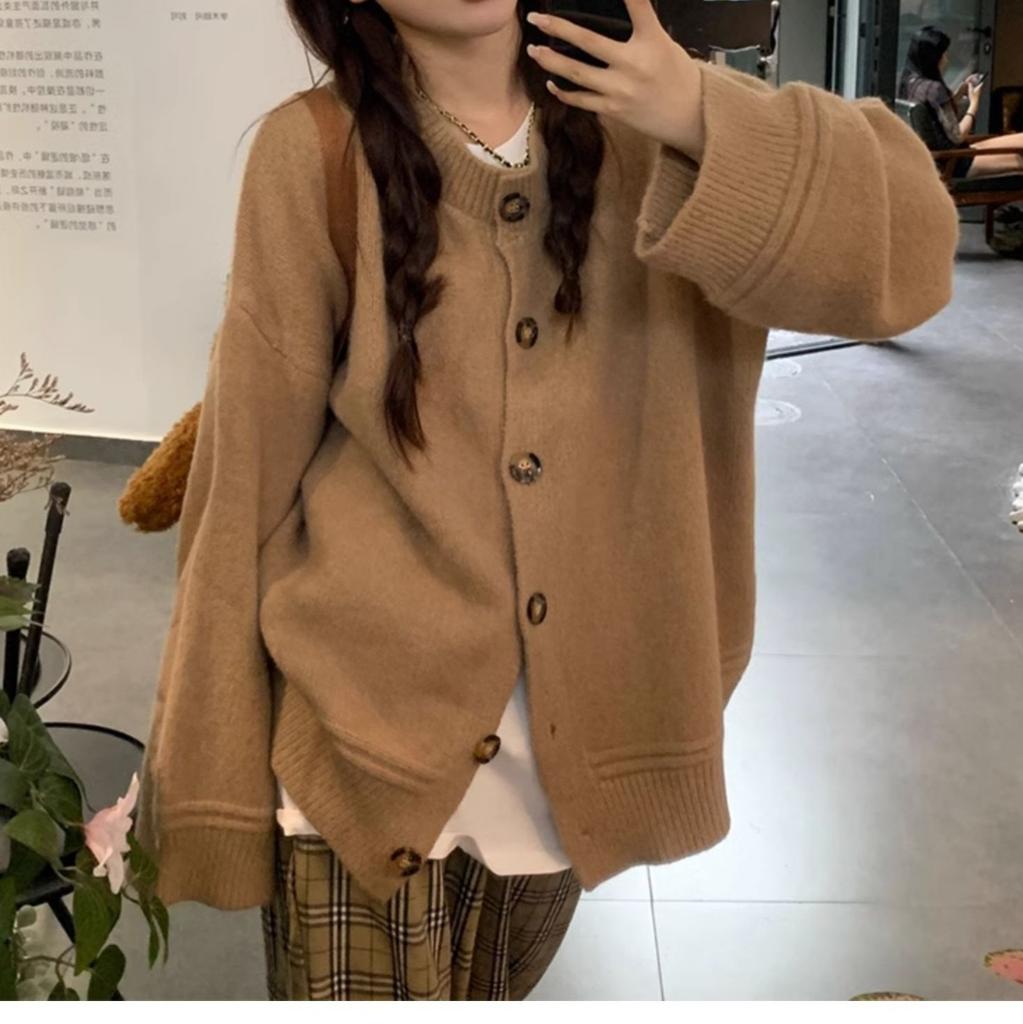 A Laid-back and Retro Split Sweater Jacket for Women In The Gentle Autumn and Winter Style, Soft and Loose Long-sleeved Knitted Cardigan Top