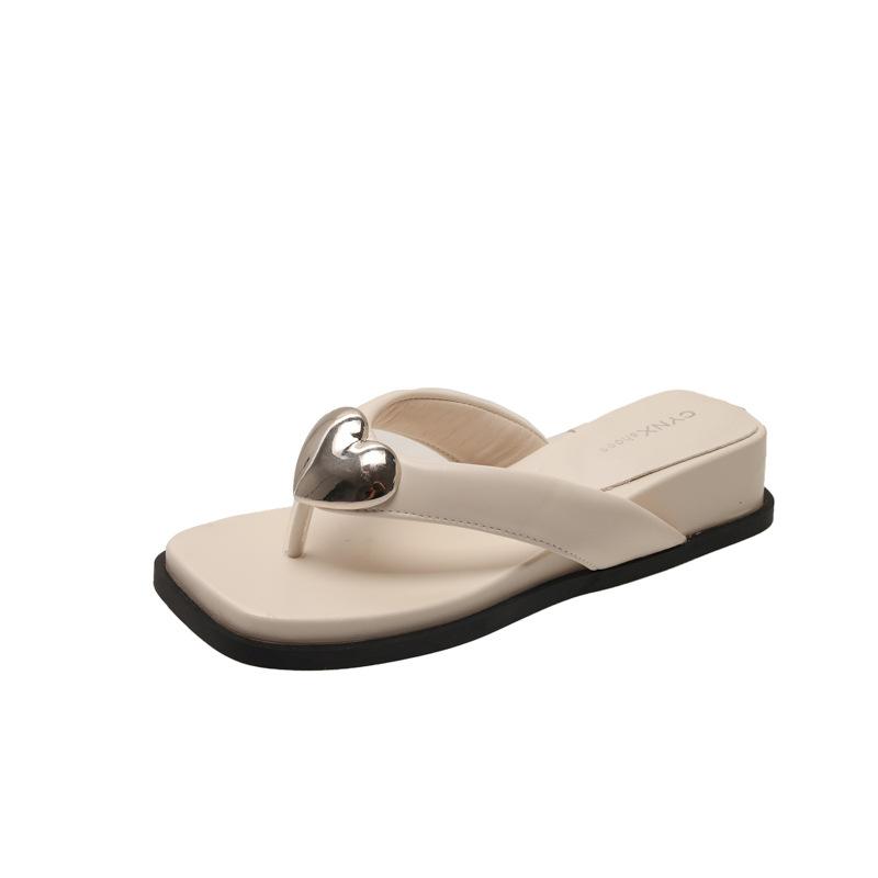

2025 summer new metal buckle flat-bottomed slippers women s outer wear toe flip-flops round head casual sandals 35