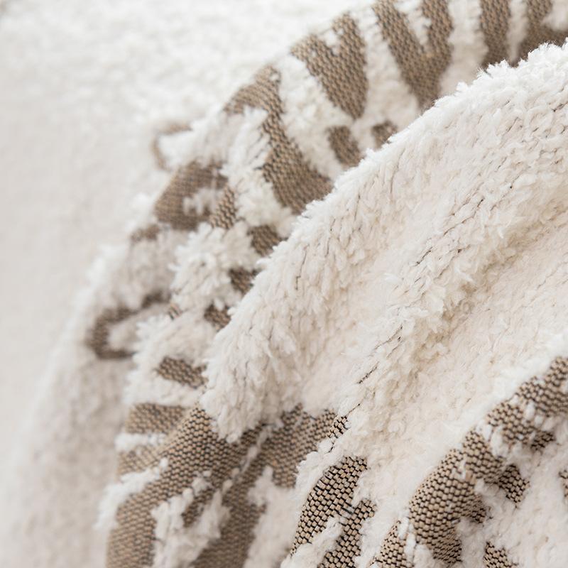 Universal Sofa Cover Towel Anti-Scratching Plush Yarn Non-Slip Cushion Cover Blanket All-Inclusive Four Seasons Simple