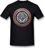 T-shirt Symboles Maçonniques Maçon du 3ème Degré Bijou d'Argent Maître Maçon Équerre et Compas sur Velours Rouge T-shirt Homme T-shirt Basique