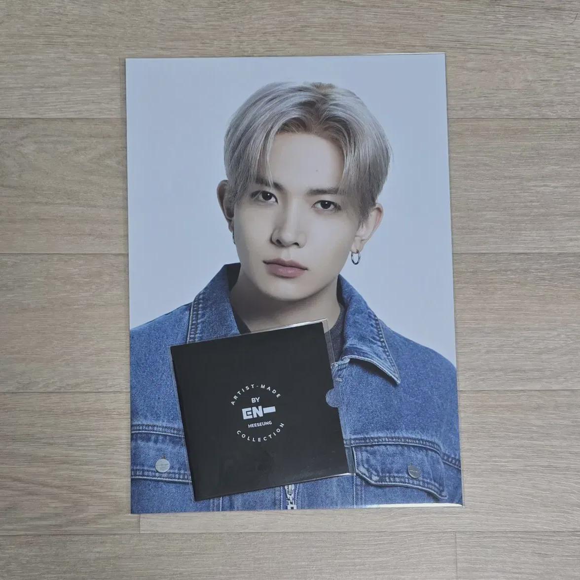 

Enhypen Artist Maid Heeseung Keyring Poca+poster