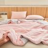Summer Cooling Quilt Soft Breathable Cooling Quilt Lightweight Thin Quilt Quilted Construction for Bedroom Living Room Comforter