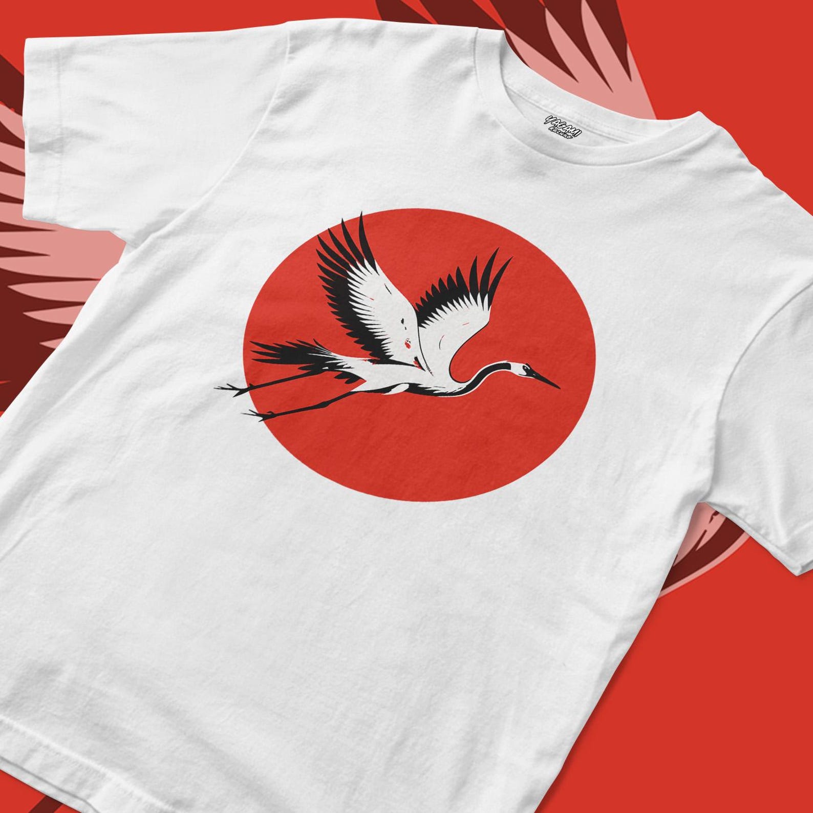Japanese Crane T-Shirt: Red Sun Minimalist Graphic Tee 2XL