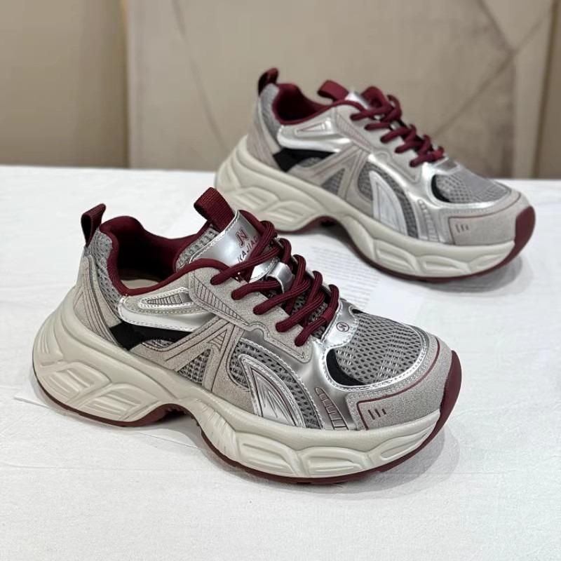 

Thick-soled small people increase height, versatile dad shoes, new shoes, women s soft soles, do not tire feet, sneakers 40 красный