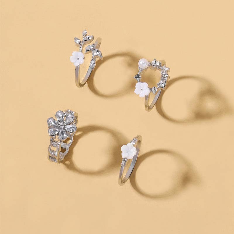 4Pcs/Set Fashion Silver Color Flower Shell Rings Set For Women Girls Exquisite Crystal Butterfly Geometric Finger Rings Jewelry