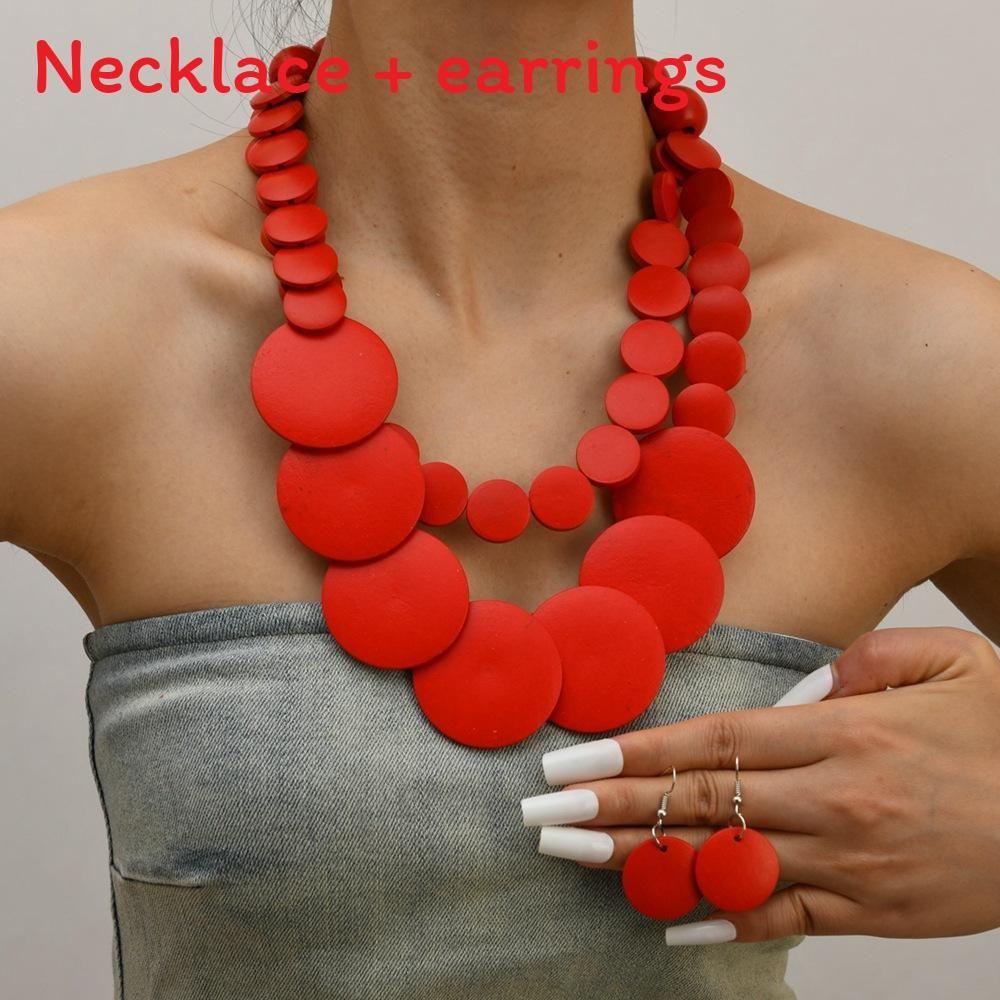 Artistic Jewelry Set With Wooden Beads And Floral Motifs For Winter Seasonal Collection Accessory