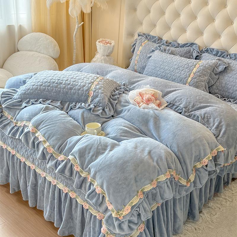 Girl Thickened Milk Fleece Four-Piece Princess Style Double-Sided Plush Coral Fleece Lace Quilt Cover Padded Bed Cover