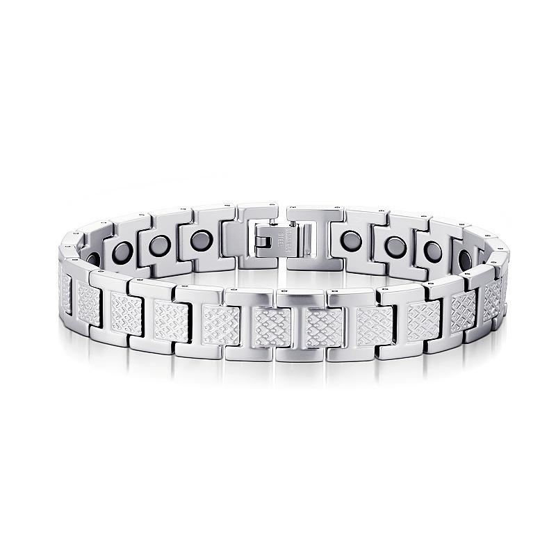 18K Gold Premium Quality Adjustable Alligator Bracelet 2026