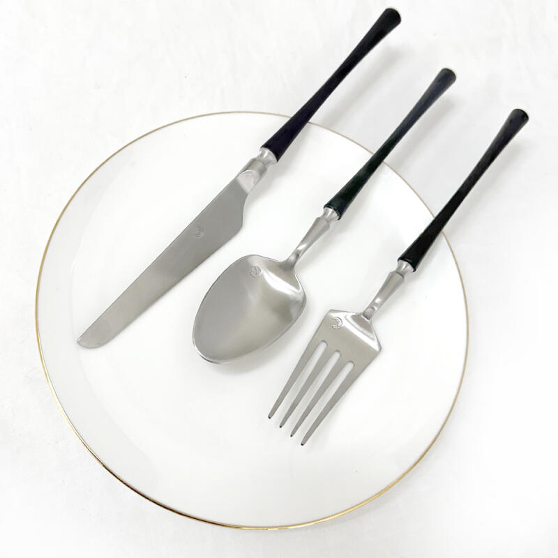 Belle Table Dinnerware Set Silver Black