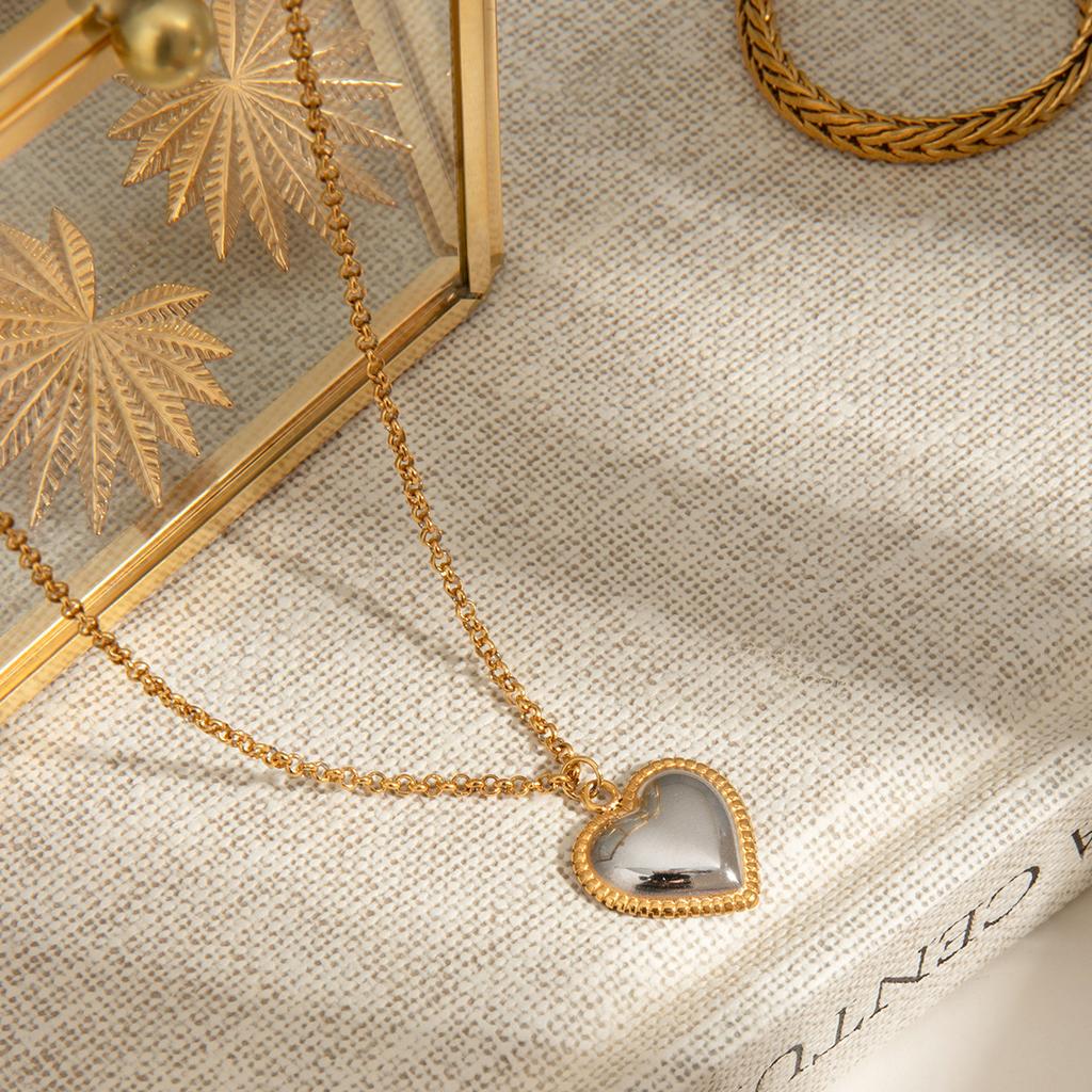 Yori Valentine's Day Gift Heart Love Romantic Pendant Necklace Stainless Steel Golden Collar Jewelry for Women