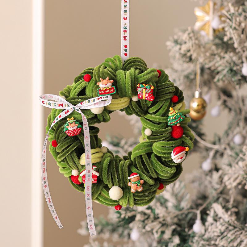 Christmas decoration wreath scene layout Christmas tree decorations rattan ring pendant door hanging 2025 new twist bar