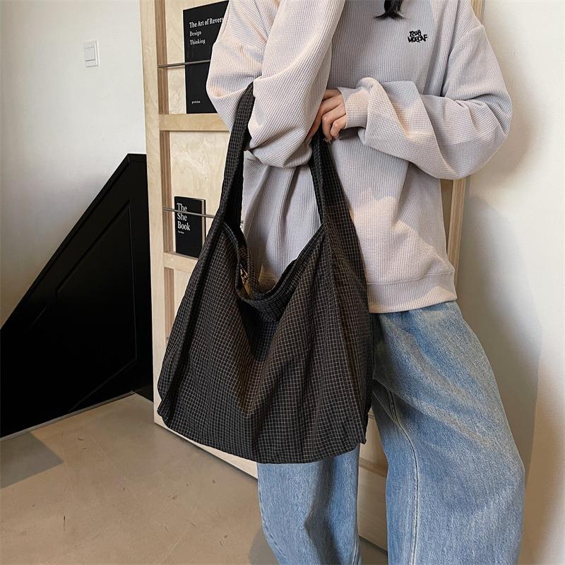 Waffle bag bag women's lazy style fashion shoulder bag large capacity leisure commuter tote bag