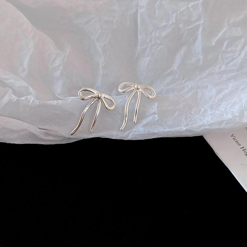 Silver Needle Korean Diamond Bow Earrings Versatile Fashion Temperament Earrings Niche Design Earrings Light Luxury Premium Sense