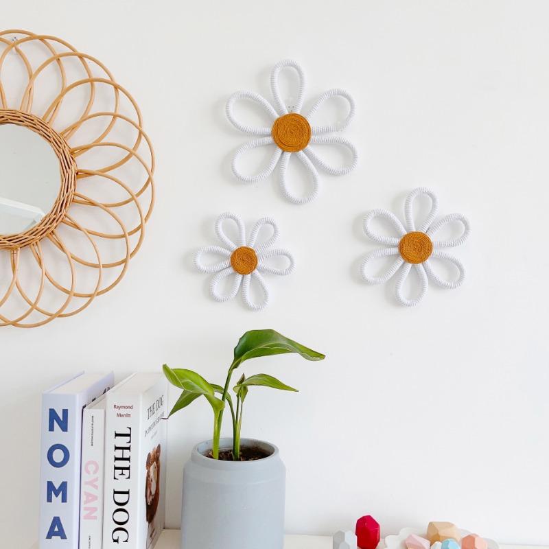 1PCS Bohemian Woven Lace Wall Hanging with Cotton Rope Daisy Decorations, Floral Decor for Bedroom Living Room Home Decor