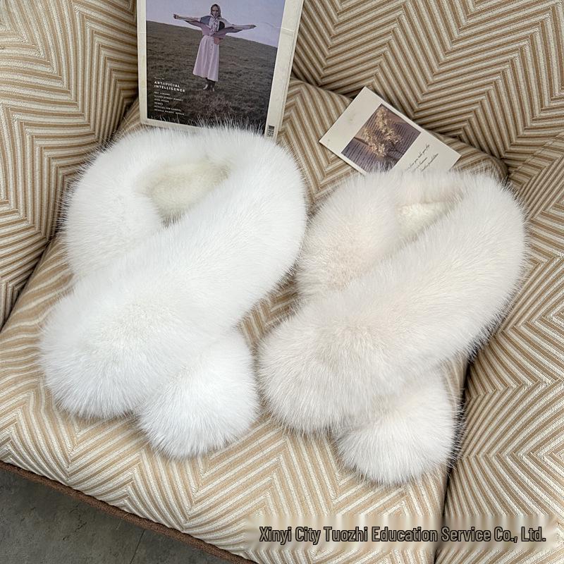 Double-Sided Faux Fox Fur Scarf: Thick, Warm, and Versatile Neck Warmer for Autumn and Winter.