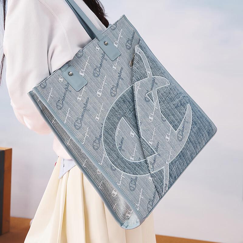 Champion Женская джинсовая сумка-тоут с монограммой One Size