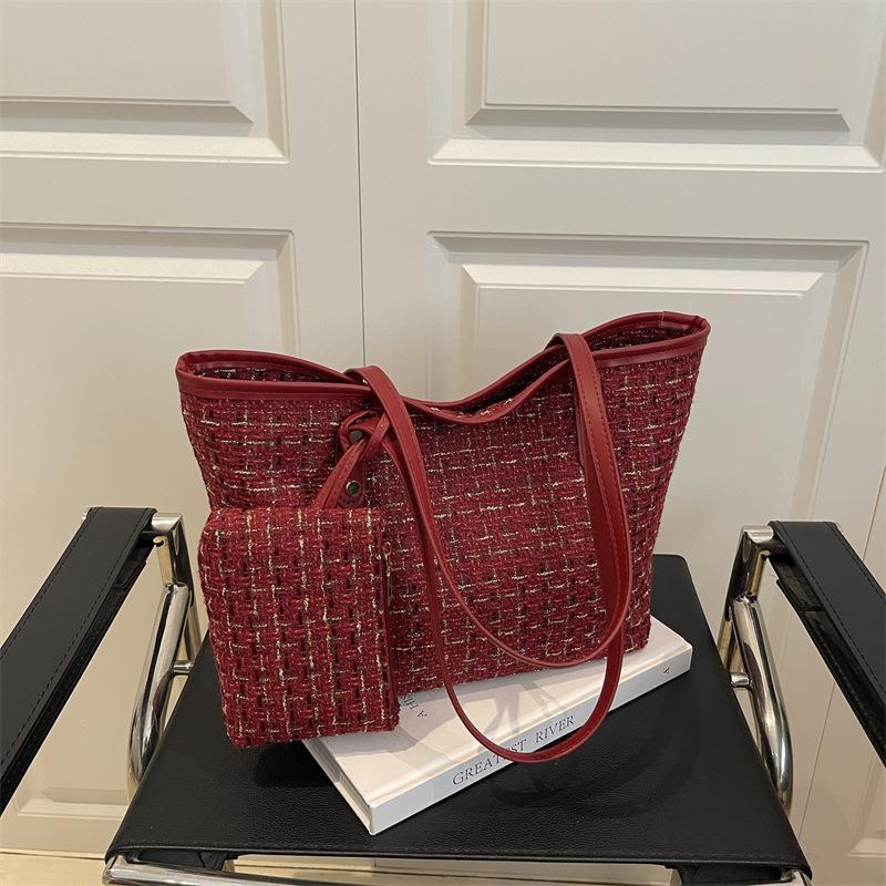 

Popular woolen bag women s bag new canvas high-end niche messenger bag fashion handbag bucket bag красный