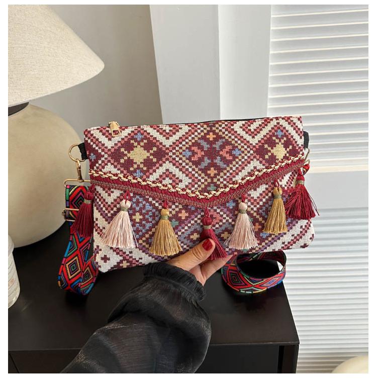 Ethnic Style Tassel Womens Shoulder Bag With Nylon Lining For Casual Travel