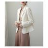 Schicke Frühlings Damen Off-White Anzugjacke für Liebhaberinnen von lässigem und einzigartigem Design