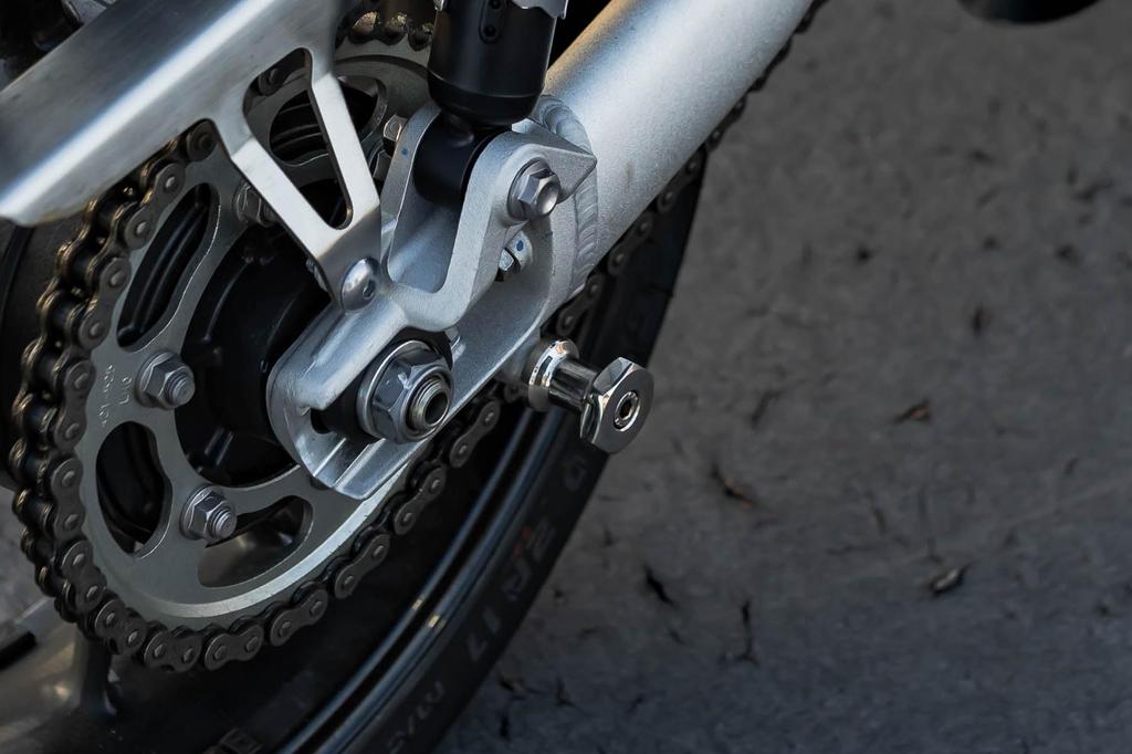 Motone MMU081 Bonneville Bobber Speedmaster Thruxton/R/RS 2 Piece Stainless Steel Stand Hook Bolt