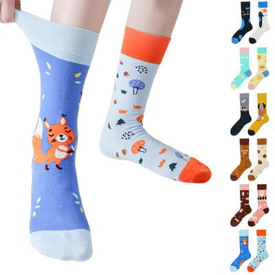 1 Paar Winter Cartoon Socken Asymmetrische Tier Druck Gestapelt Socken Mid-tube Waden Socken Sport