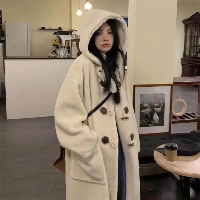 Horn Button Women's Lamb Wool Long Coat - College Style, Warm & Slim, Hooded, for Autumn/Winter 2023