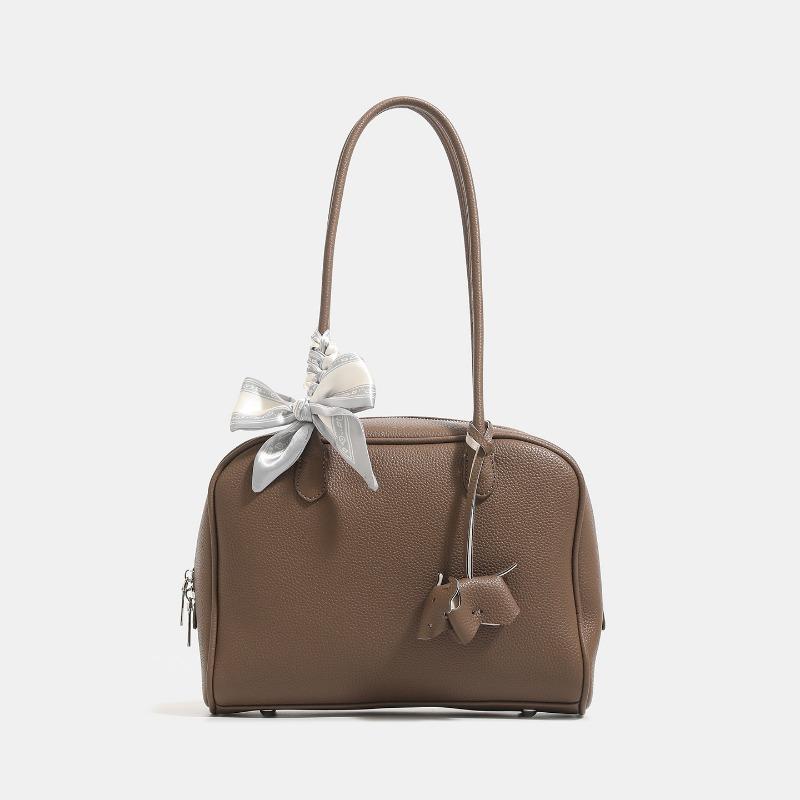 

A Large-capacity, Light Luxury, Niche and High-end Commuter Single-shoulder Tote Bag From Boston